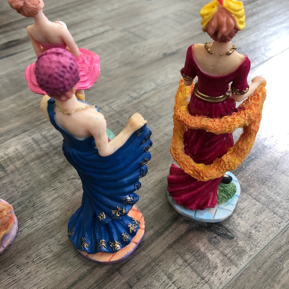 Fun Vintage Decor!✨💙 - Picture 6 of 8